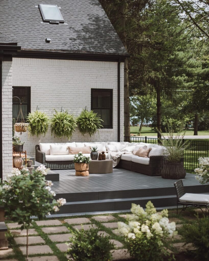 Contemporary Park-Side Paradise: Elevated Deck Design