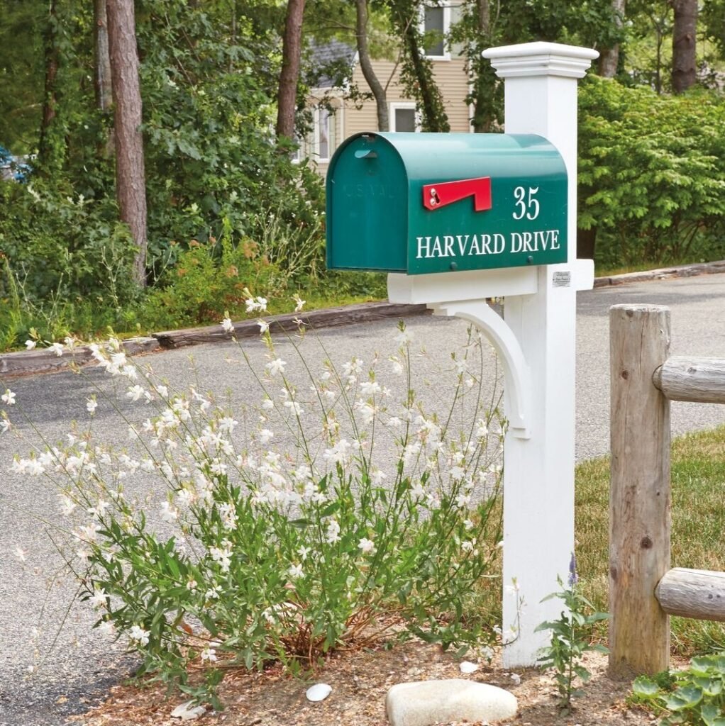 Charming Cottage Mailbox Garden