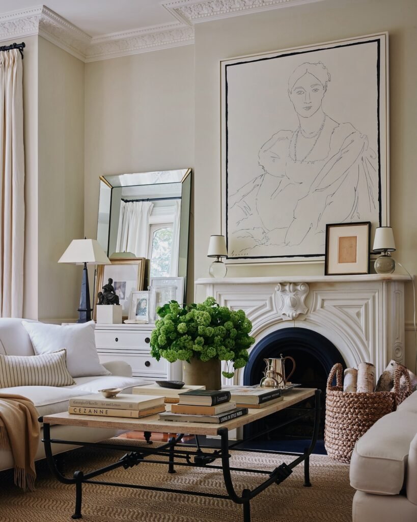 Modern Old Money House Interior: Artistic Living Space