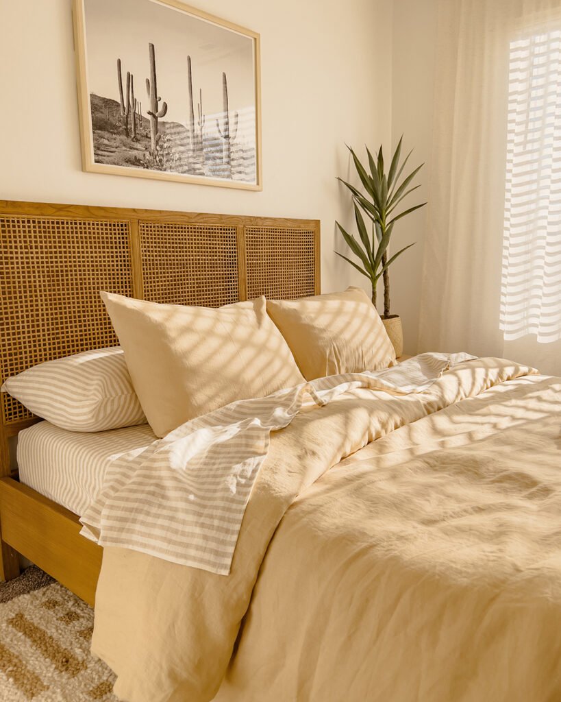 Desert-Inspired Earthy Bedroom Design