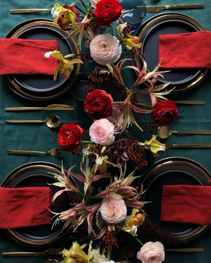 Dramatic Spring Centerpieces